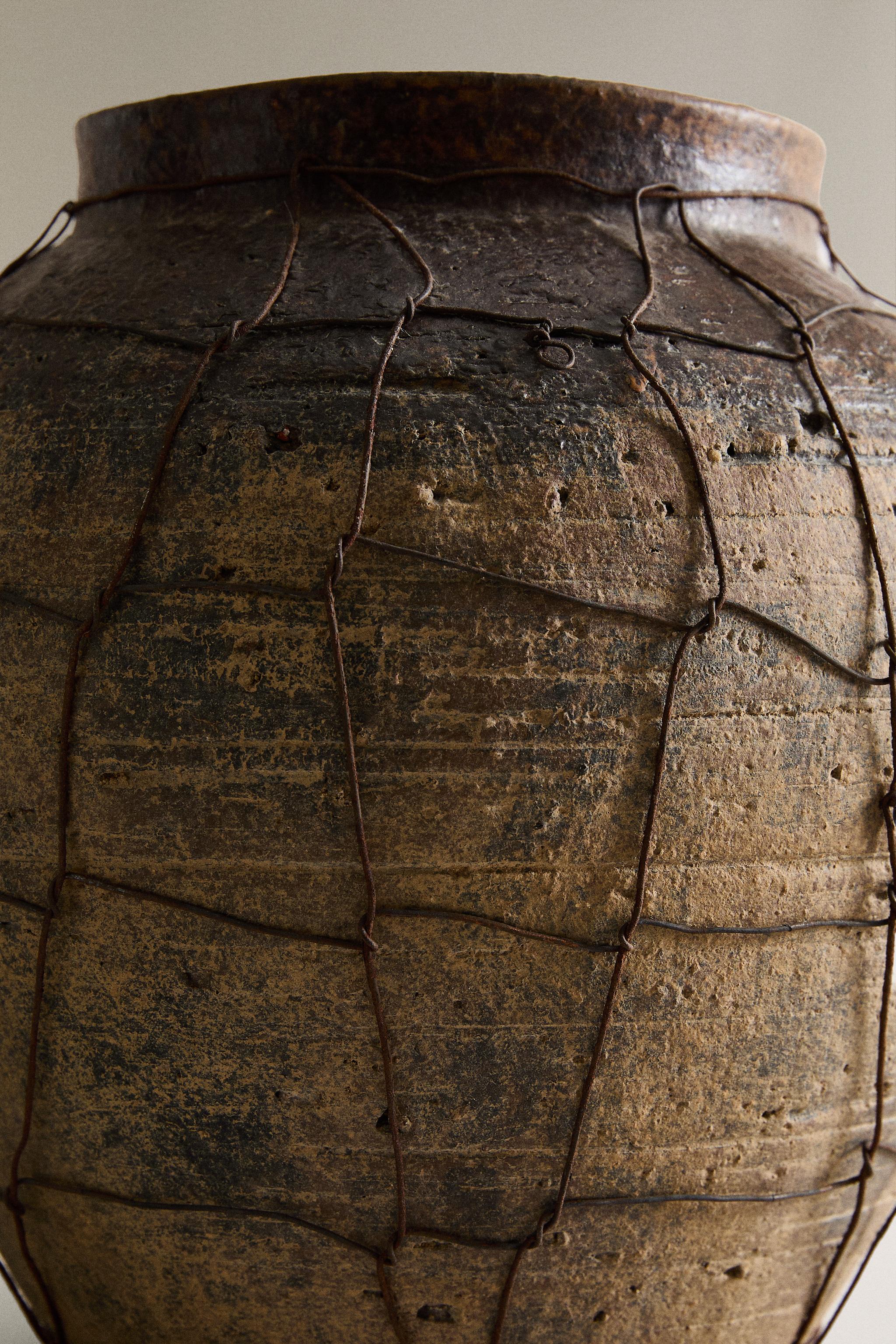 VASE TERRE CUITE GRILLAGÉ